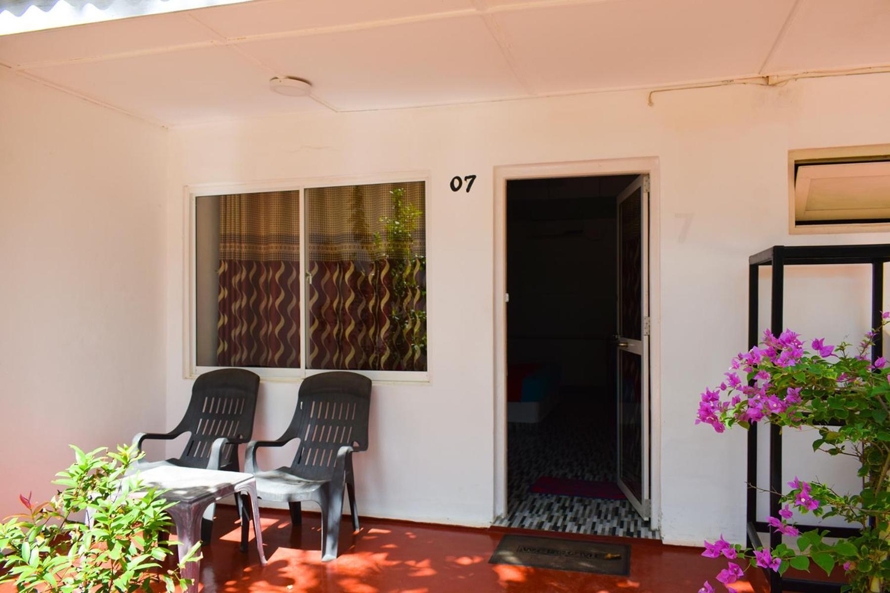 Golden Beach Cottages Trincomalee Exterior photo