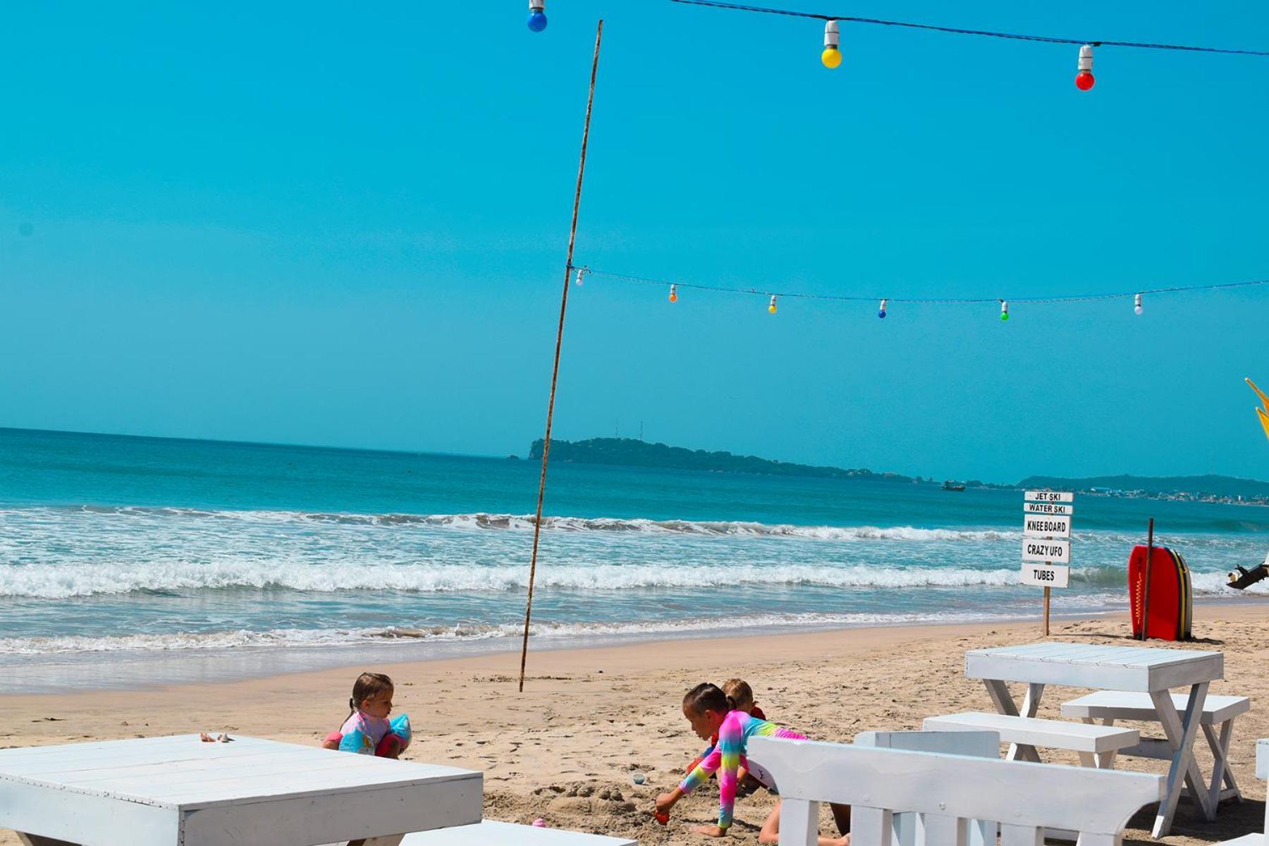 Golden Beach Cottages Trincomalee Exterior photo