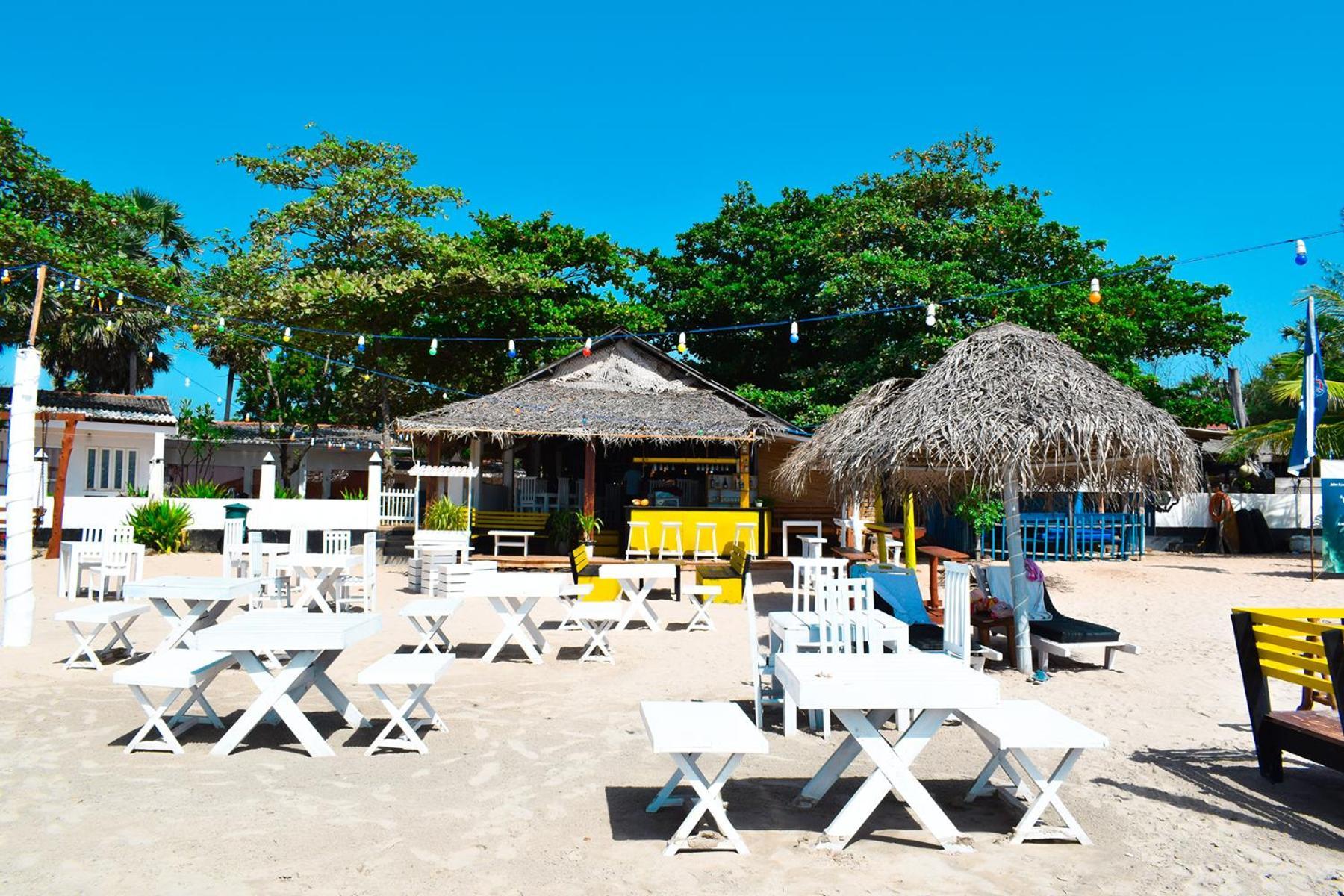 Golden Beach Cottages Trincomalee Exterior photo