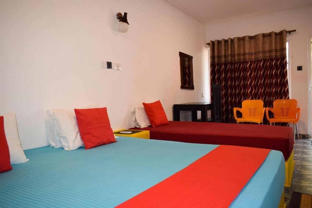 Golden Beach Cottages Trincomalee Exterior photo